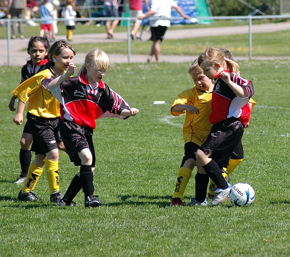 2006-06-10 (67).JPG - Flickor 98/99 Arboga Södra IF - Kungsör BK